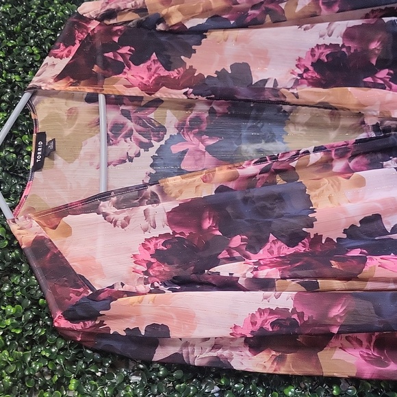 Elegant Floral Long Sleeve Dress - Picture 5 of 5